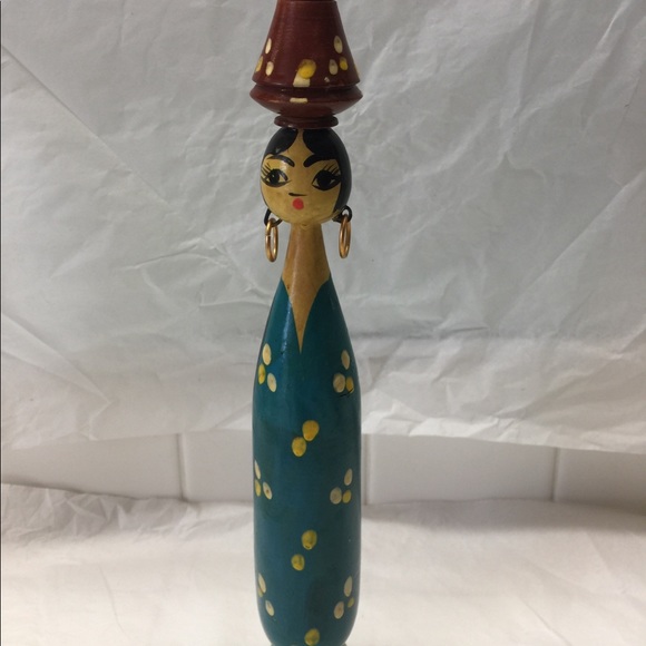 Vintage Hand crafted Peg Dolls - Picture 2 of 7